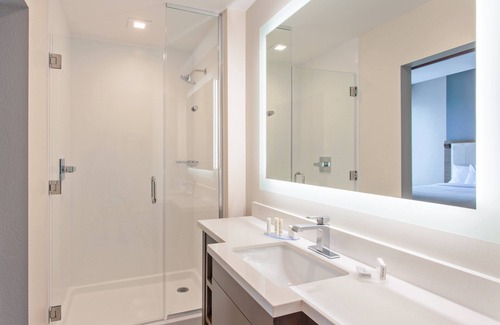 Washington Hotel | SpringHill Suites by Marriott Huntington Beach Orange County