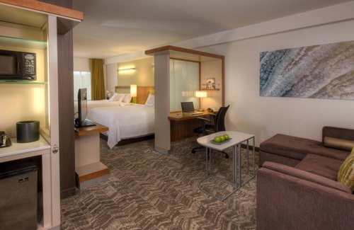 University Area Hotel | SpringHill Suites Anchorage University Lake