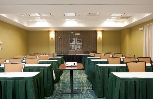 Warrenville Hotel | SpringHill Suites by Marriott Chicago Naperville Warrenville