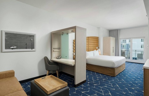 Townsite Hotel | SpringHill Suites by Marriott Oceanside Beach