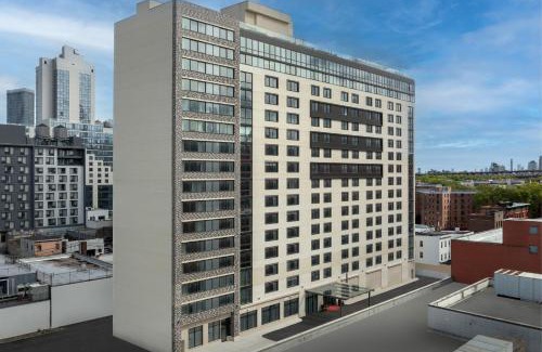 Queens Hotel | SpringHill Suites by Marriott New York Queens