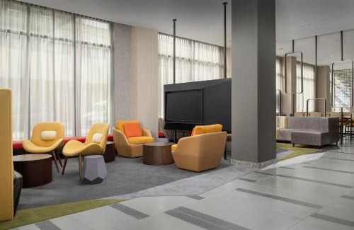 Queens Hotel | SpringHill Suites by Marriott New York Queens