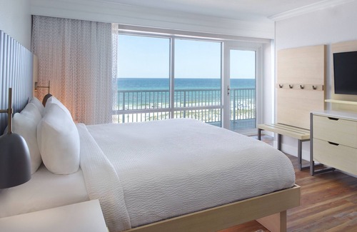 Plaza Primera Hotel | SpringHill Suites Pensacola Beach