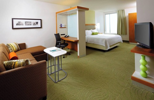 Hostetter Hotel | SpringHill Suites Pittsburgh Latrobe