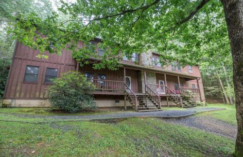 Springmaid Mountain Cabin | Springmaid Mountain Retreat & Stables