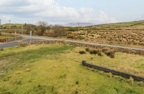 Louisburgh Cottage | SPRINGWOOD COTTAGE, family friendly in Louisburgh, County Mayo