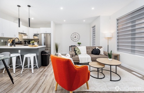 North Central Edmonton House | Spruce Ave - Parking - Sleeps 4nn