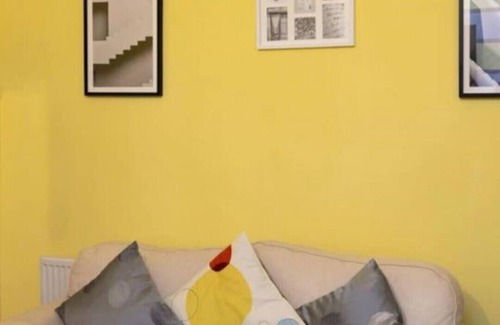 Birmingham Villa | SPS Homes. Spacious and cosy house close to city centre