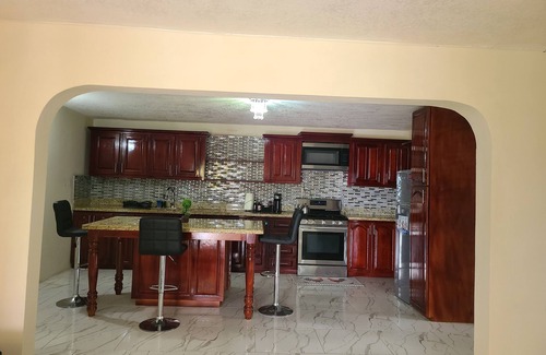 Mandeville Apartment | Spur tree Home Away Villa's #2