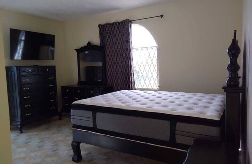 Spur Tree House | Spurtree HomeAway Villa's- U3BR