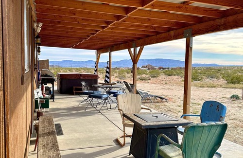 Landers House | 🌵 Spy Mountain Hideaway on 5 Acres w/Hot Tub | ATV Paradise & Privacy 🌵