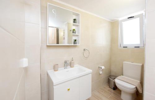 Embonas Apartment | Square home