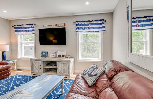 Shapleigh House | Square Pond Vacation Rental with Boat Dock and View!
