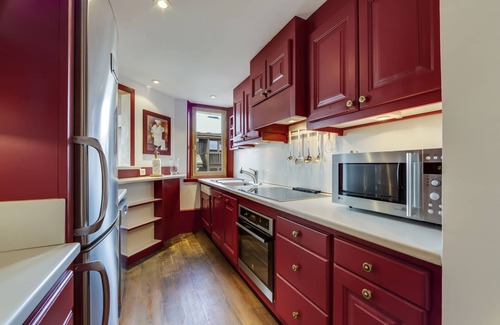 Val-d'Isere Apartment | Squaw Valley. Apartment 3 rooms, 4 people. Great view!
