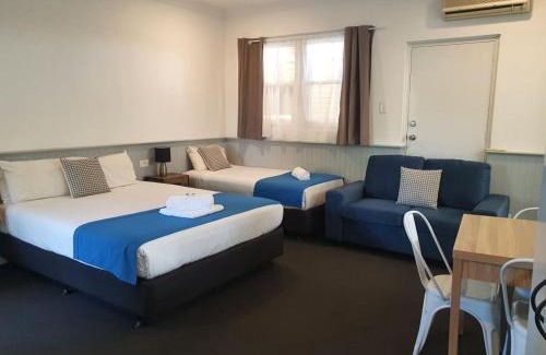 Belmont Hotel | Squid's Ink Motel