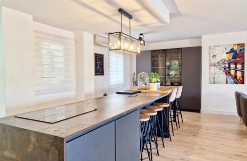 Carihuela Apartment | SR Luxury Penthouse Torremolinos