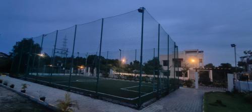 Vadanemelli Hotel | SR Park
