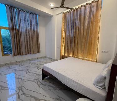 Vadanemelli Hotel | SR Park