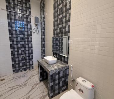 Vadanemelli Hotel | SR Park