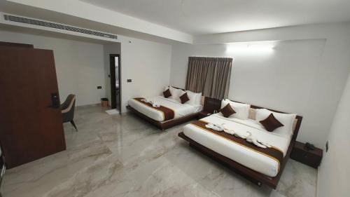 Attibele Hotel | Sree Brewery and kitchen