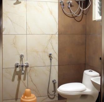 Palani Cabin | Sree Ganesh Inn