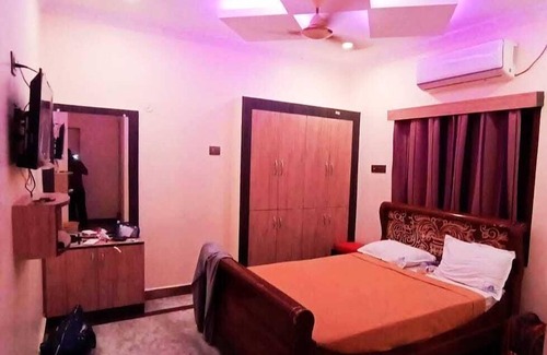 Rameshwaram Hotel | Sree Kumaran Residence by Royal stay