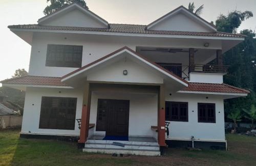 Aymanam House | Sree mandiram home stay