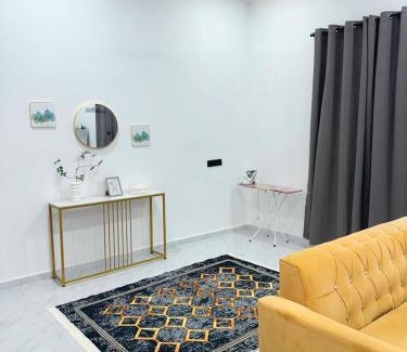 Kawasan Perindustrian Chendering House | Sri AAdis Homestay