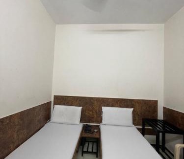 Gandhi Nagar Hotel | Sri Durgamba Lodge