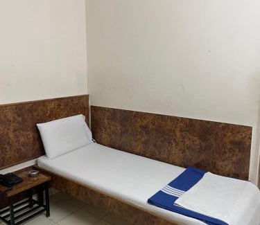 Gandhi Nagar Hotel | Sri Durgamba Lodge