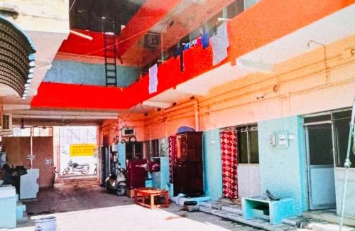 Vellore Cabin | Sri Guru Nivas Lodge