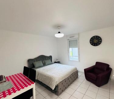 Cite Paul Eluard Apartment | SRi-iNDO Bobigny Paris