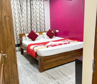 Visakhapatnam Bed & Breakfast | SRI Surya Guest House
