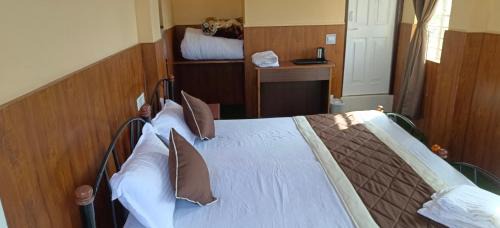 Darjeeling House | Sri Vrindavan Guest House