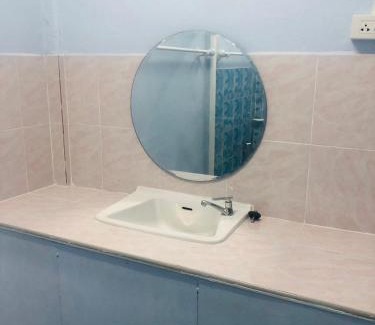 Bang Phli Apartment | SS GUESTHOUSE