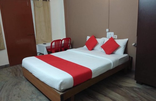 Udupi Bed & Breakfast | SS RESIDENCY BOARDING & LODGING