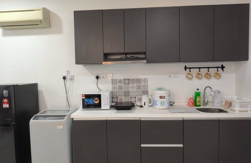 Subang Jaya Apartment | SS15 Courtyard Sunway Studio Google TV Netflix 100m to LRT