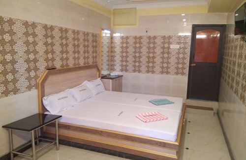 Kanchipuram Hotel | SSK Residency