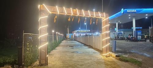 Annavaram Hotel | SSS Residency