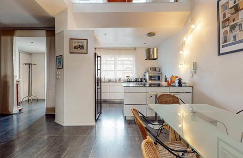 Saint - Agne House | St Agne· 3 min du métro/bus - Patio - bassin