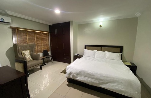 Port Harcourt Bed & Breakfast | St. Alexis Residence