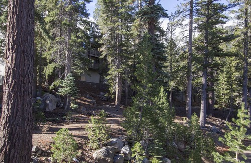 Mammoth Lakes Condo | St Anton Condos #74 (2-Bedroom) with Pool by RedAwning