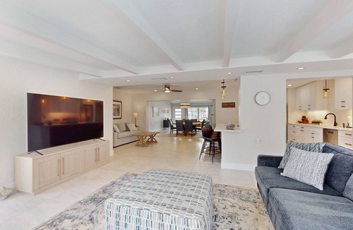 Ringling Estates House | St. Armands oasis with saltwater pool - walk to beach & shops