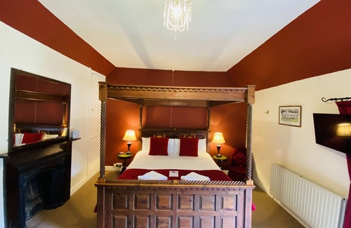 Lanivet Bed & Breakfast | St Benets Abbey B&B