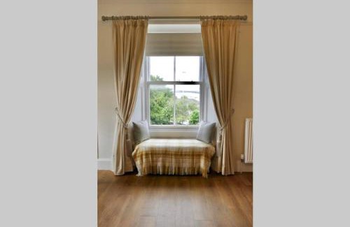 Elgin Apartment | St Brendans Apartment