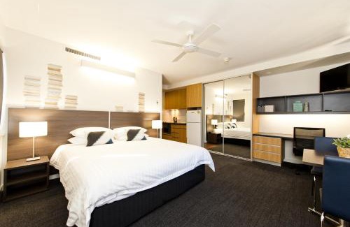 Crawley Apartment | St Catherine's on Park