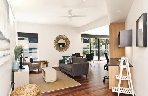 Crawley Apartment | St Catherine's on Park
