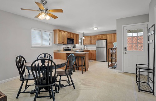 St. Charles House | St. Charles/St. Peters 3 Bedroom Charmer