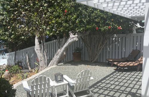 Cane Bay Cottage | St.Croix, USVI- Cane Bay Beach -direct waterfront Cottage!