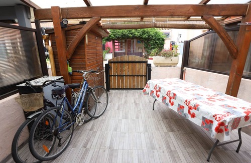 Saint-Cyprien Plage Ski Chalet | St Cyprien beach House with terrace and 2 bikes